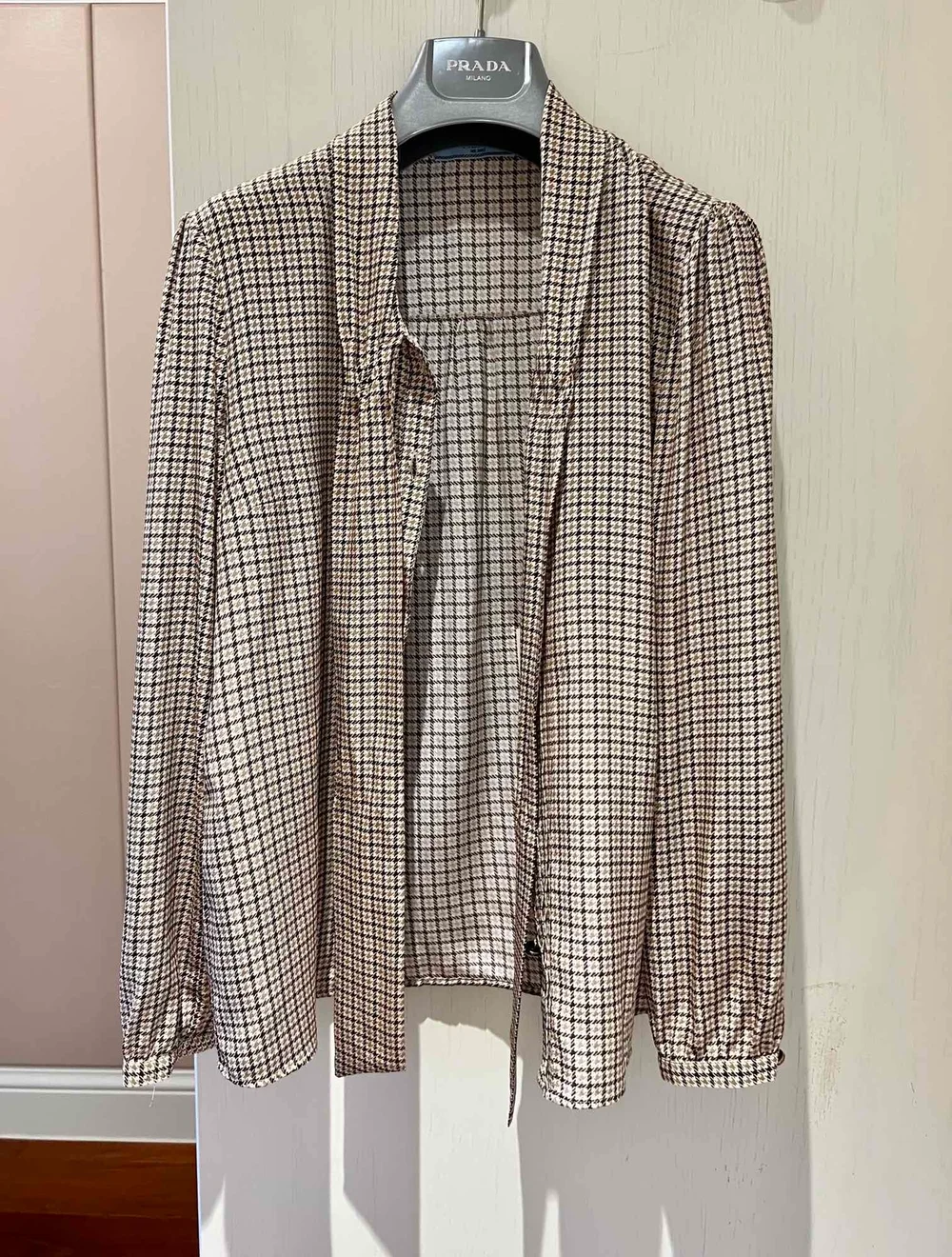 프라다 체크 프린트 실크 셔츠