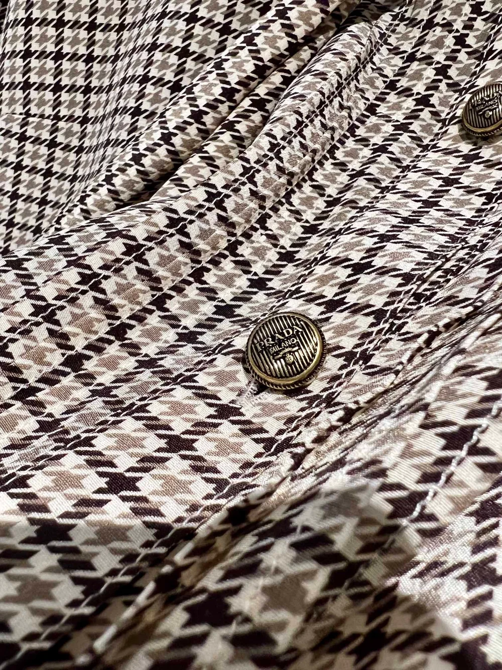 프라다 체크 프린트 실크 셔츠