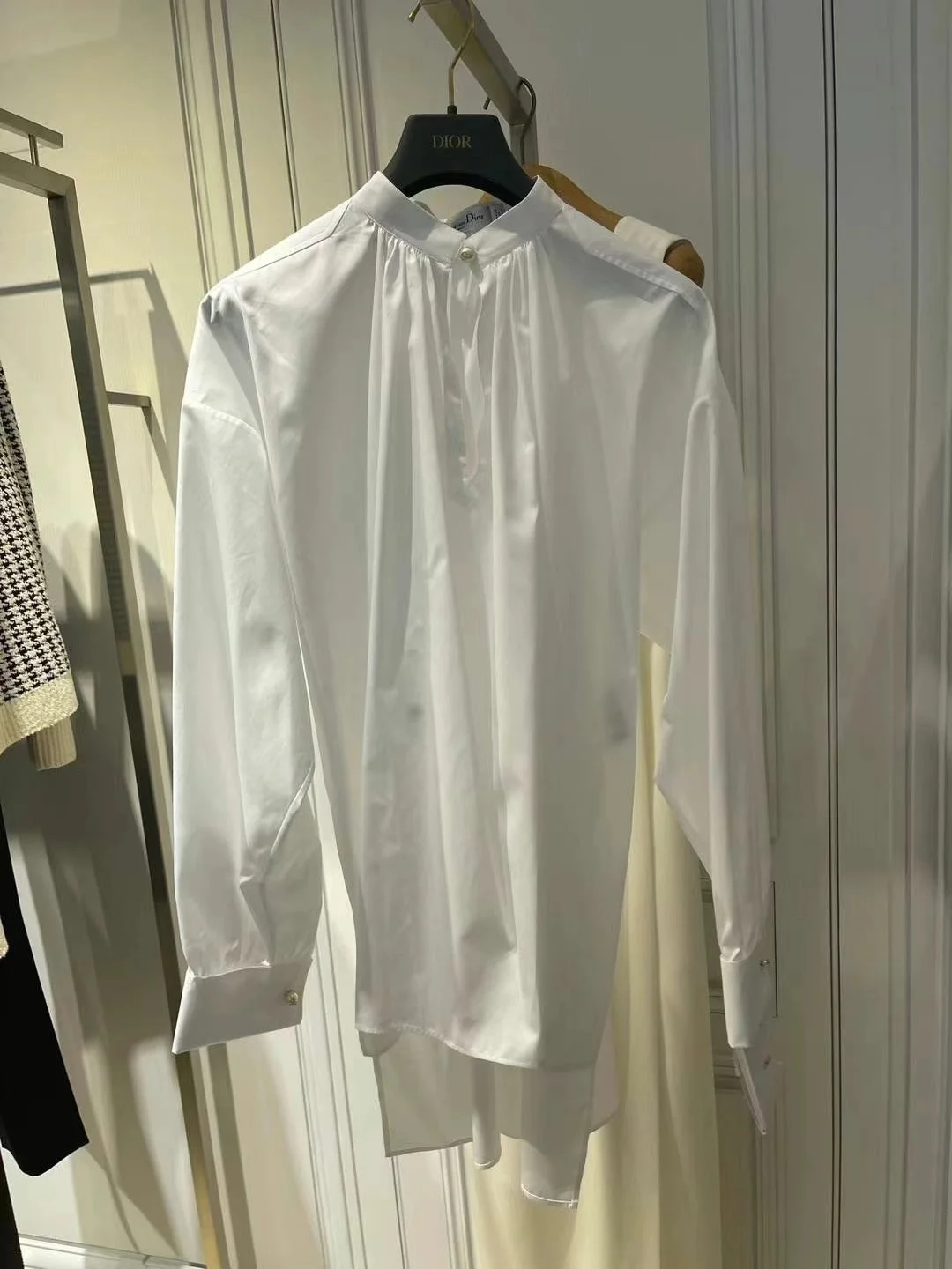 디올 화이트 코튼 포플린 블라우스