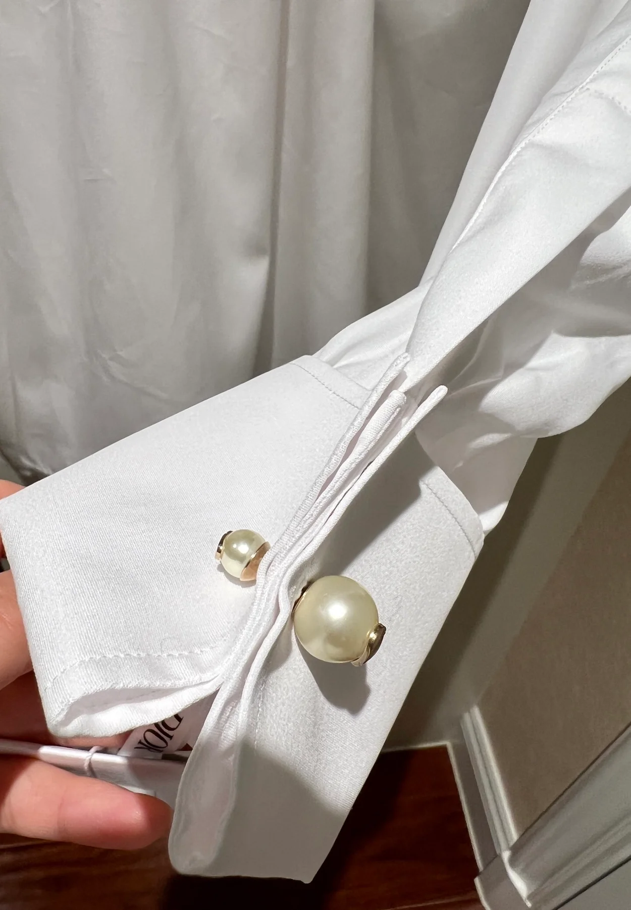 디올 화이트 코튼 포플린 블라우스