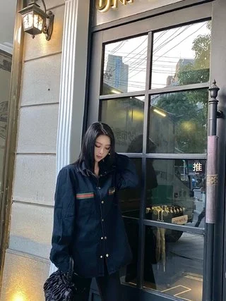 구찌 홀스빗 웹 포켓 데님 셔츠