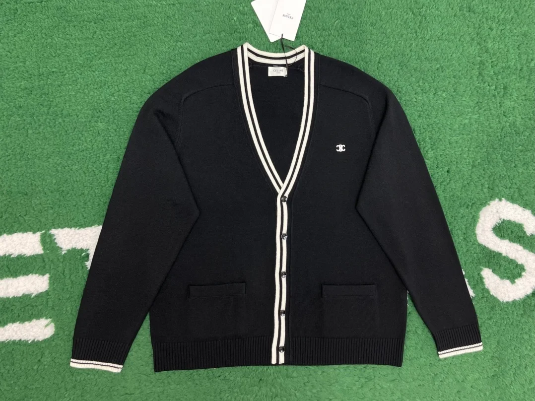 셀린느 트리옹프 가디건 블랙