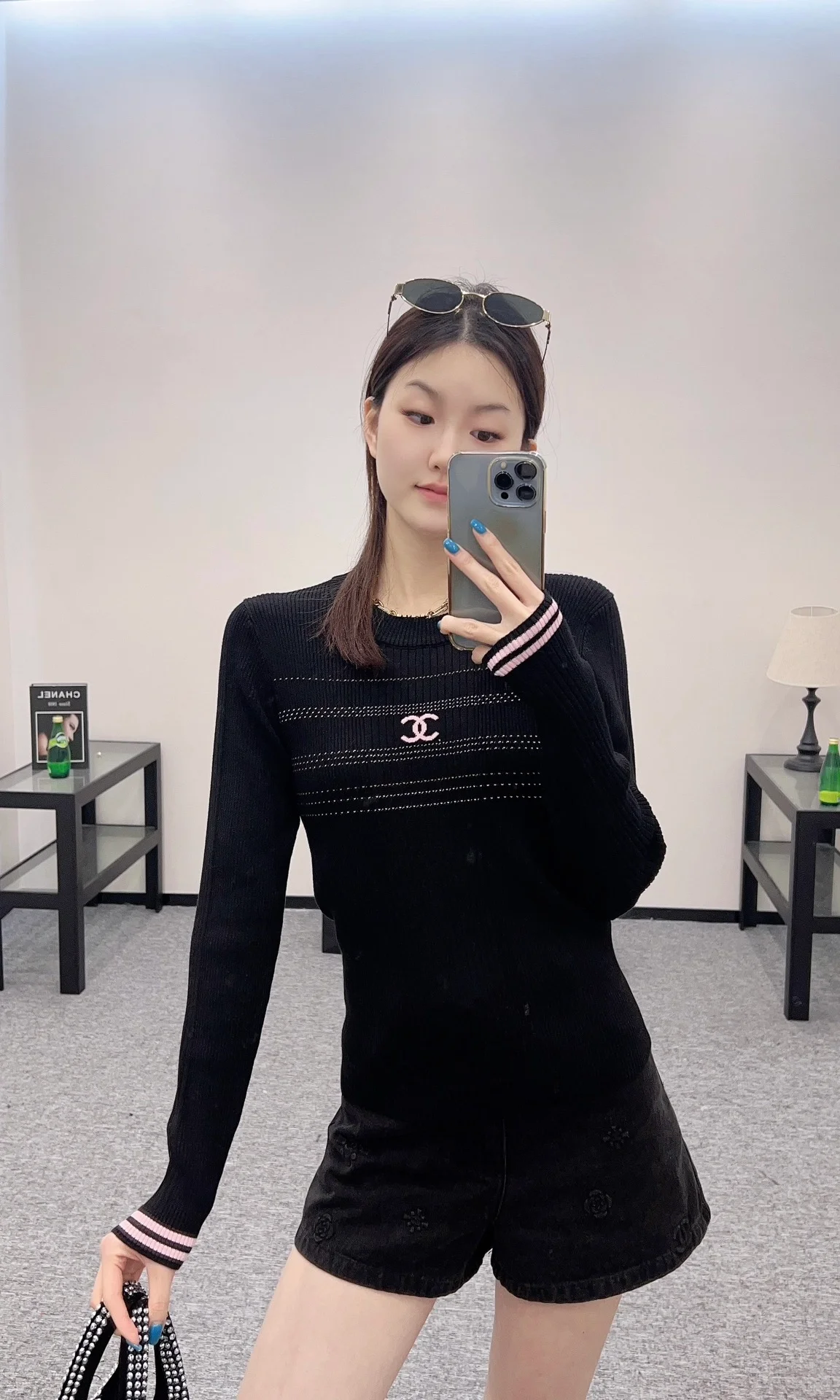 샤넬 엠브로이디드 크루넥 니트 블랙