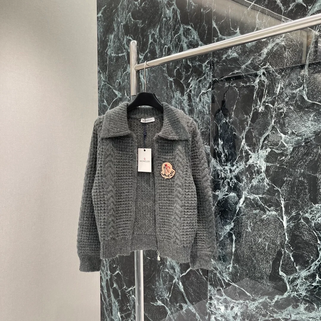 몽클레어 패치 니트 스웨터 (2color)