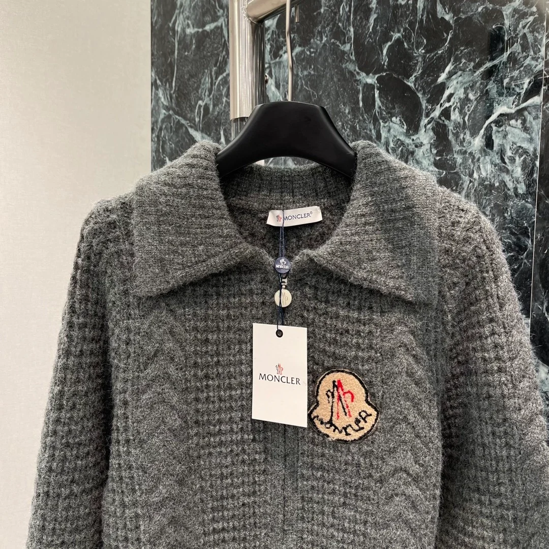 몽클레어 패치 니트 스웨터 (2color)