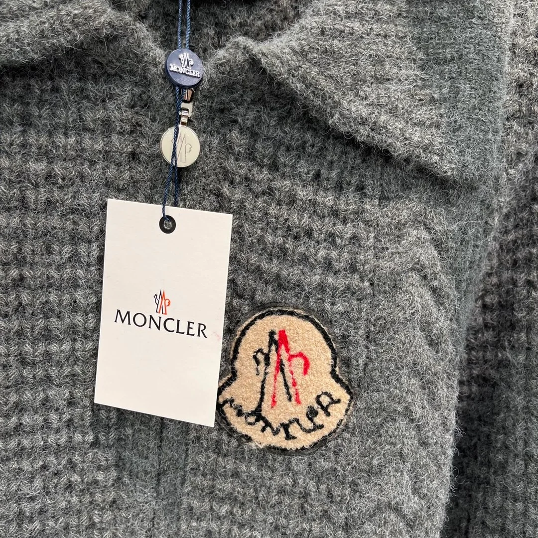 몽클레어 패치 니트 스웨터 (2color)