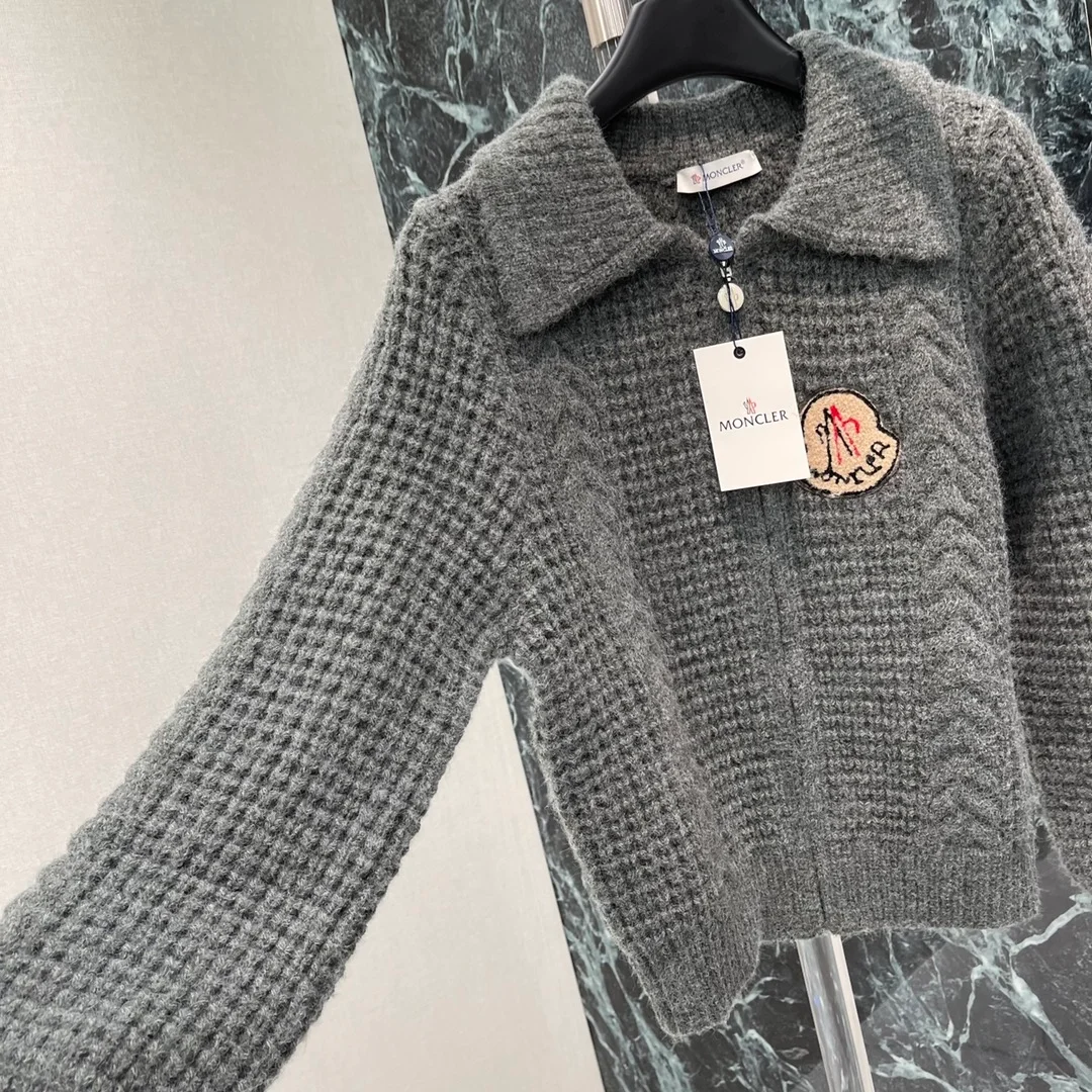 몽클레어 패치 니트 스웨터 (2color)
