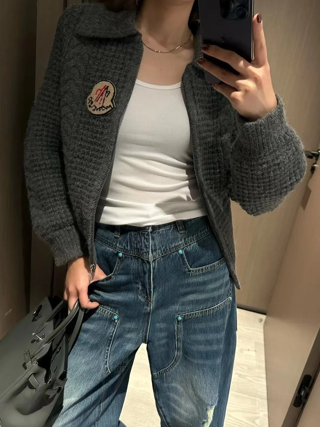 몽클레어 패치 니트 스웨터 (2color)