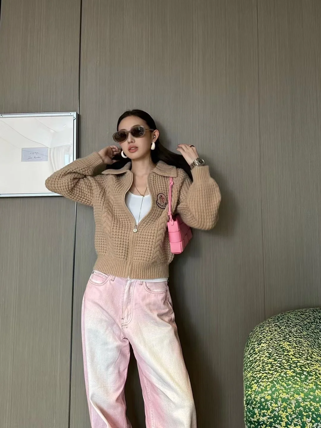 몽클레어 패치 니트 스웨터 (2color)