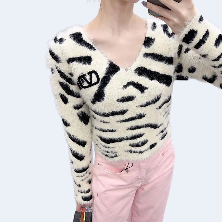 발렌티노 브이넥 풀오버 스웨터