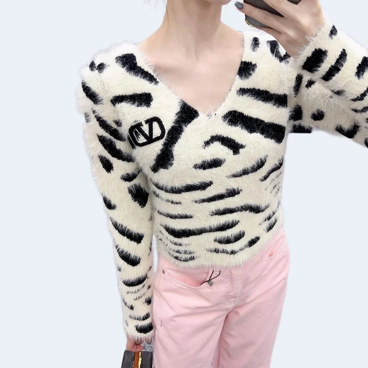 발렌티노 브이넥 풀오버 스웨터