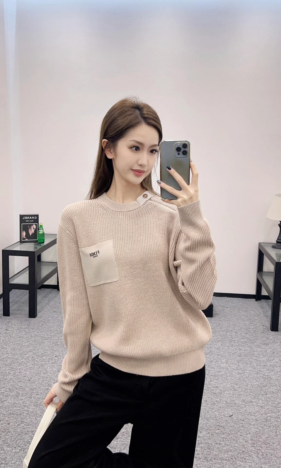 펜디 울 스웨터