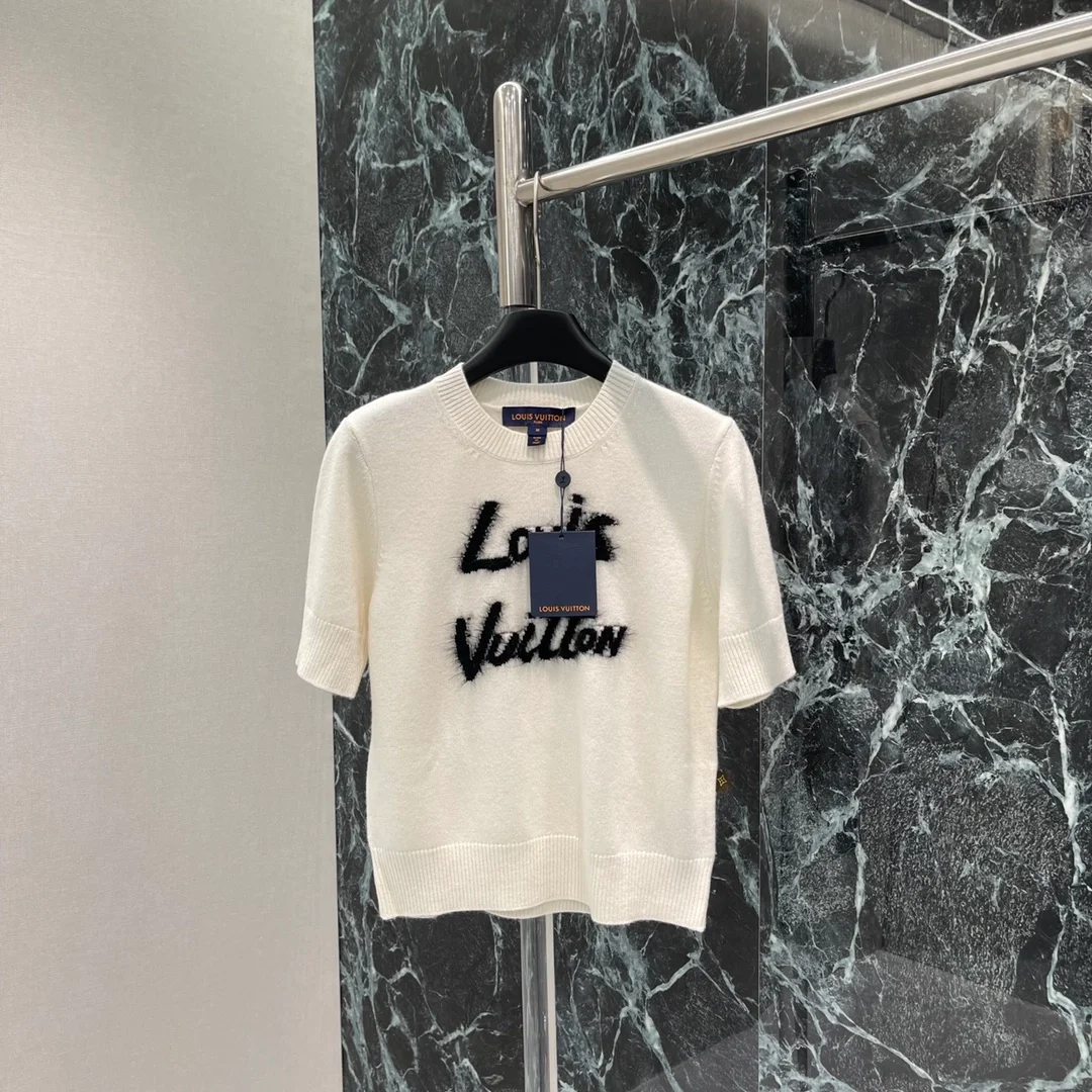 루이비통 브러쉬드 니트 탑 1AGBXZ