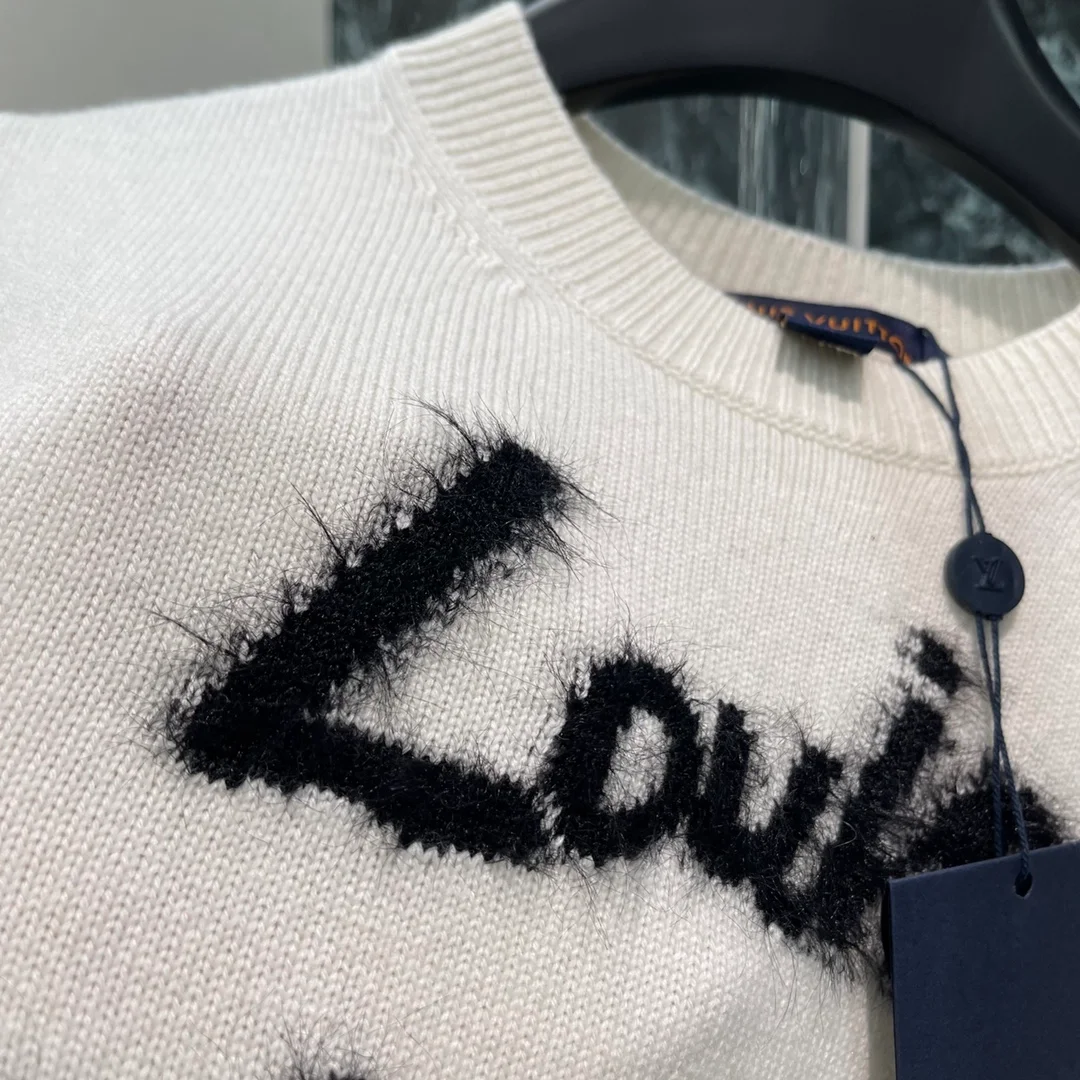 루이비통 브러쉬드 니트 탑 1AGBXZ