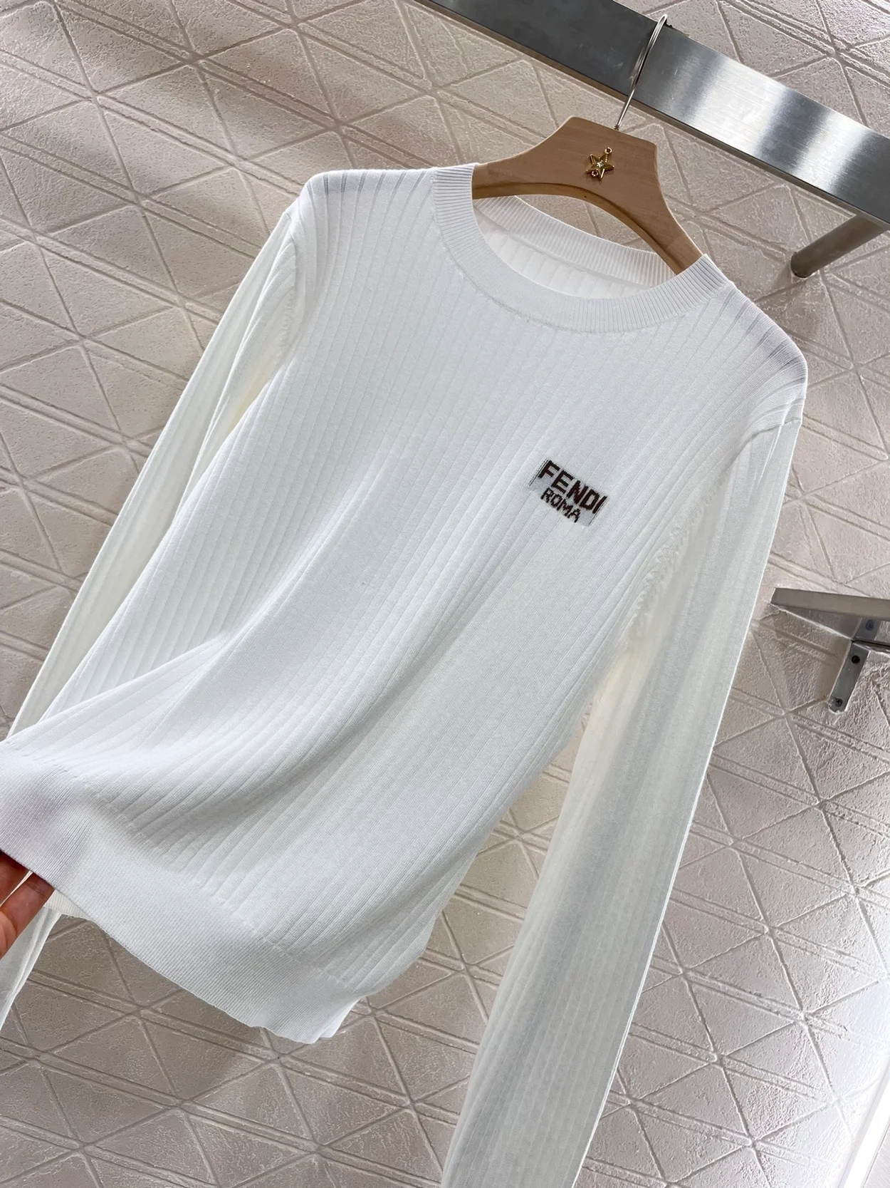 펜디 골지 니트 화이트