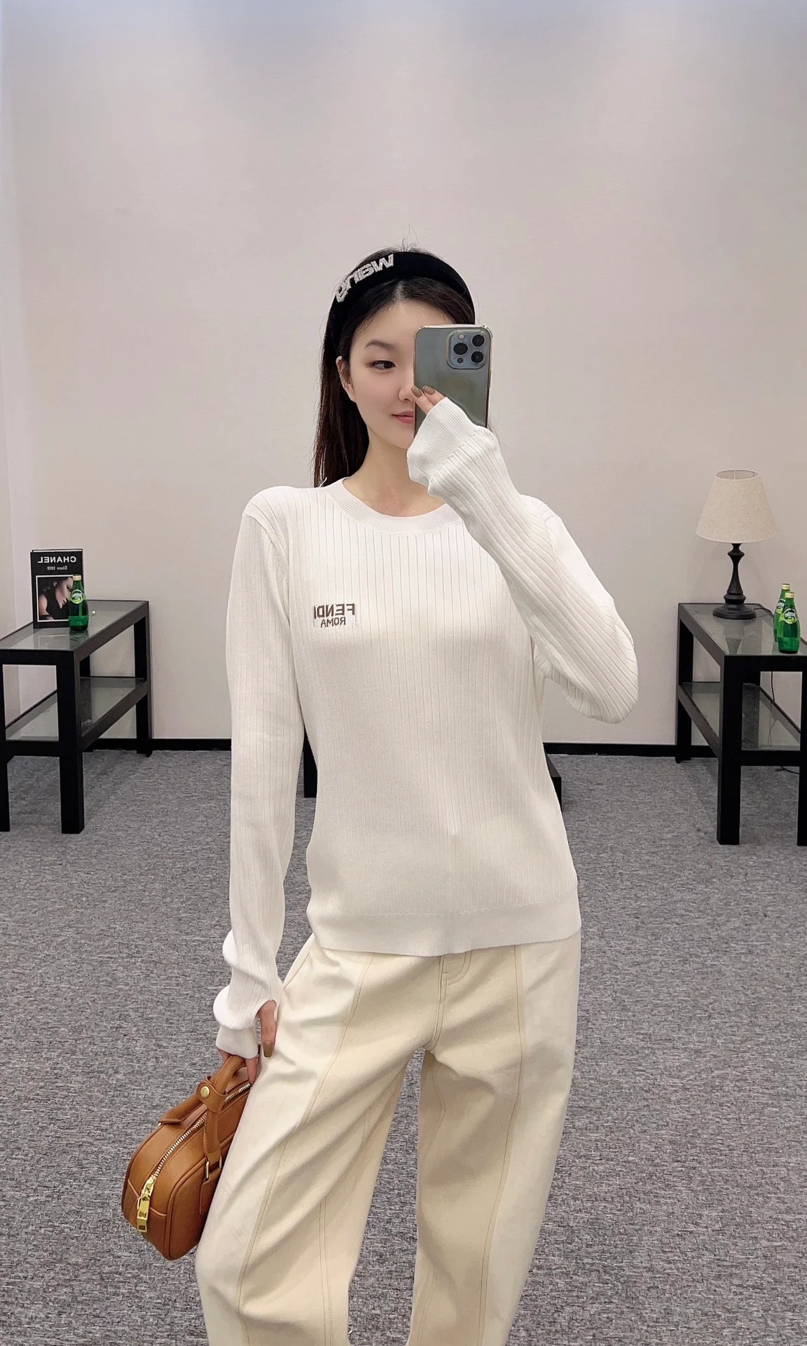 펜디 골지 니트 화이트