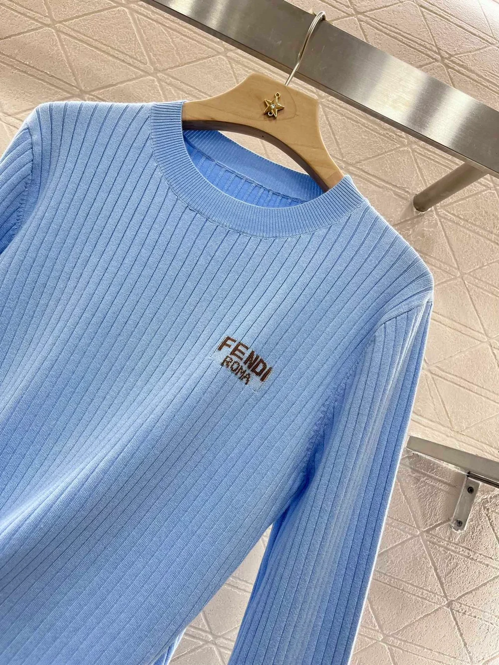 펜디 골지 니트 스카이