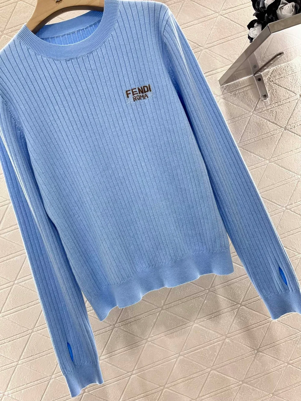 펜디 골지 니트 스카이