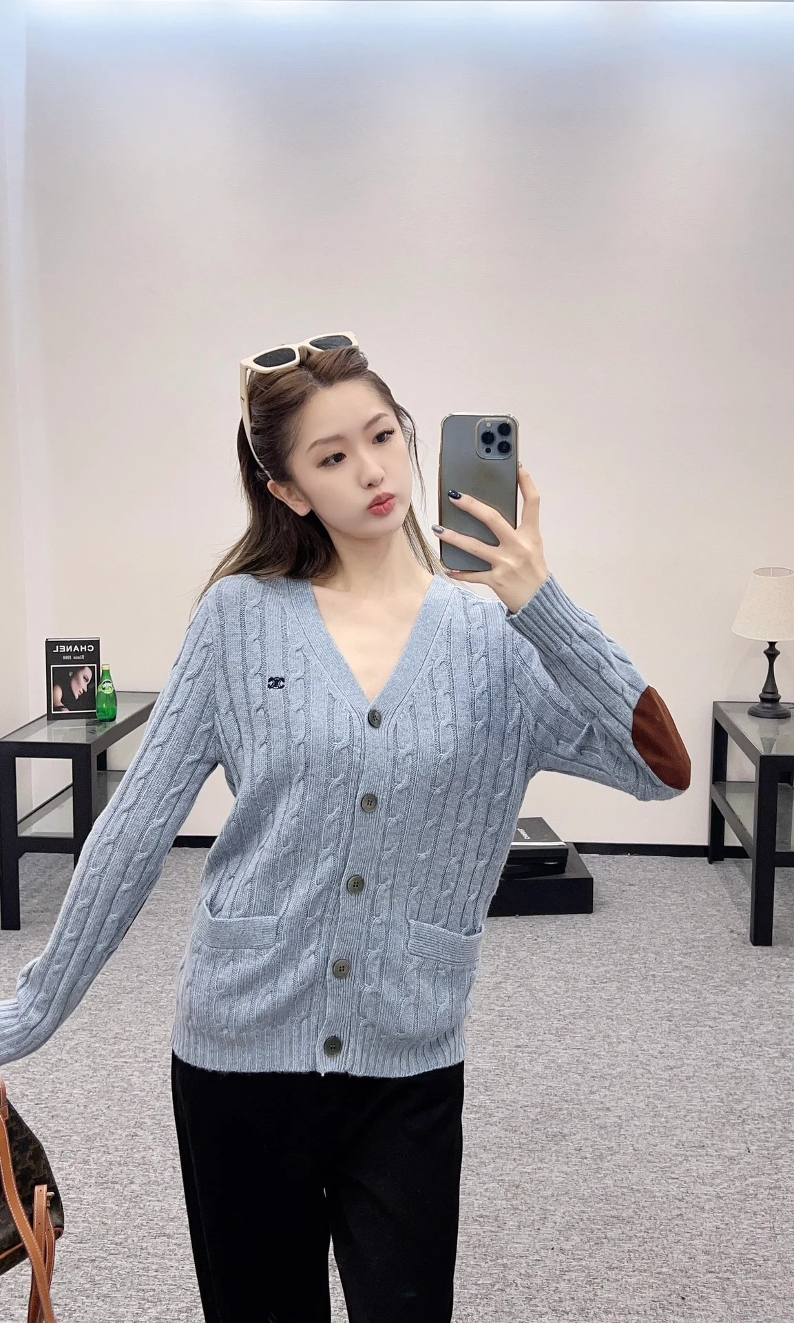 셀린느 캐시미어 케이블 니트 트리옹프 가디건 스카이