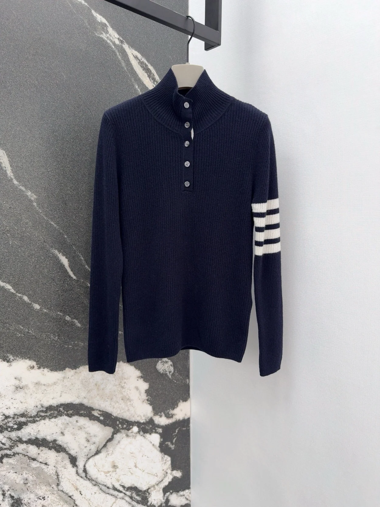 톰브라운 스트라이프 골지 니트 네이비