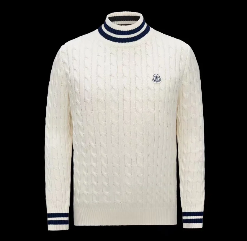 몽클레어 터틀넥 스웨터