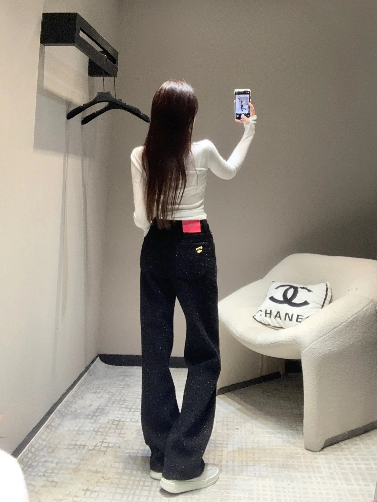 샤넬 핑크 라벨 로고 팬츠 블랙