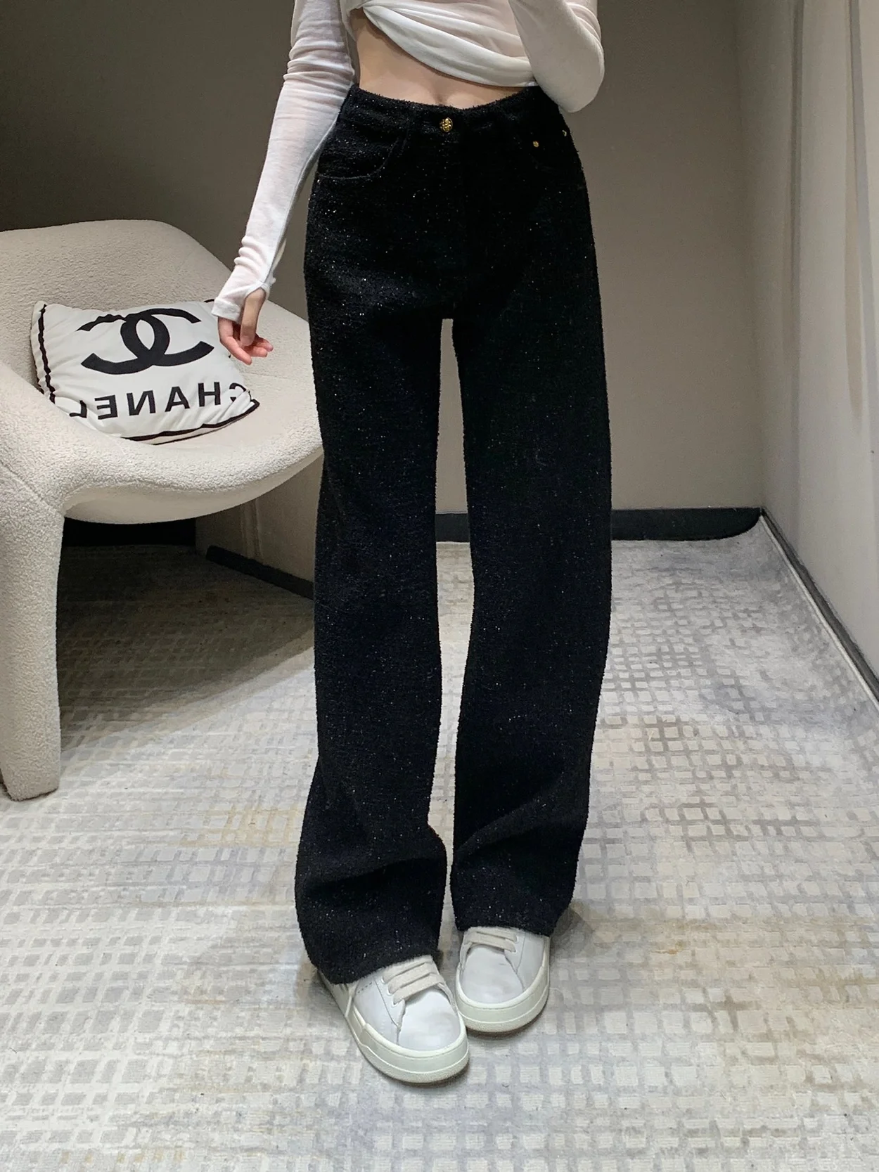 샤넬 핑크 라벨 로고 팬츠 블랙