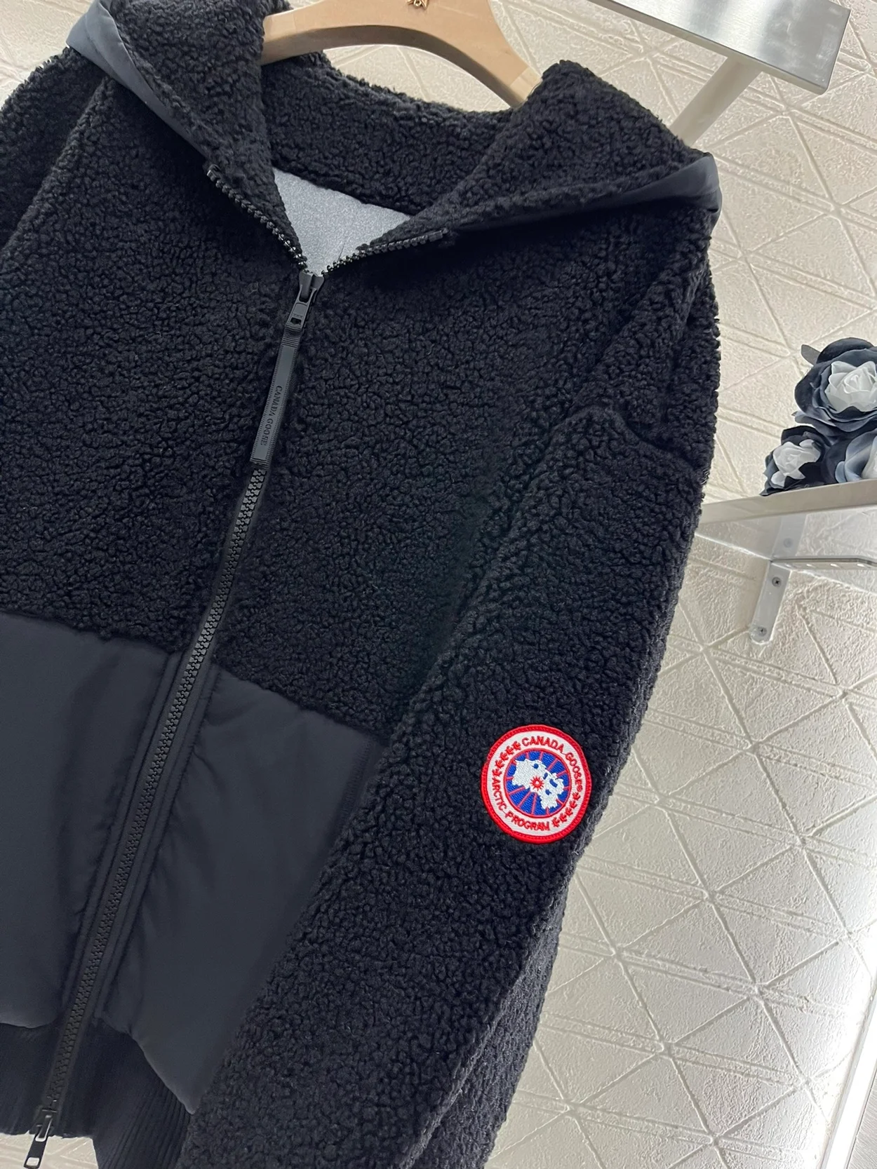 캐나다구스 오버사이즈 플리스 후디 블랙