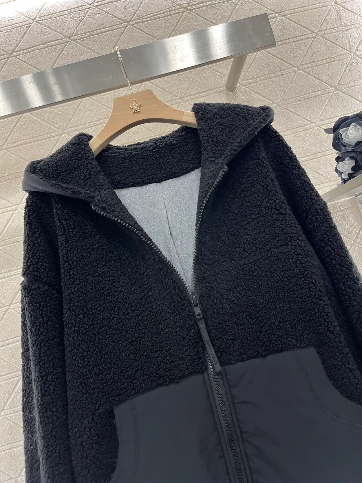 캐나다구스 오버사이즈 플리스 후디 블랙