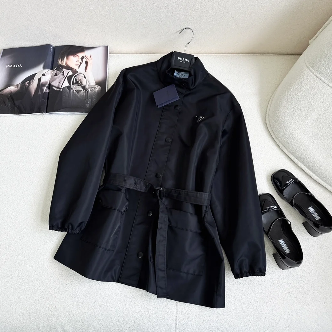 프라다 리제너레이티드 나일론 레인 코트