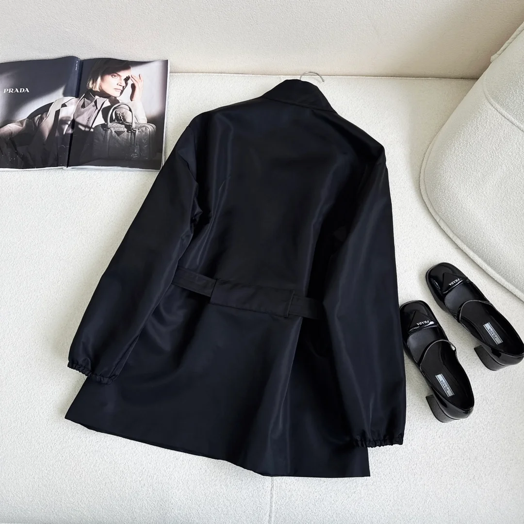 프라다 리제너레이티드 나일론 레인 코트