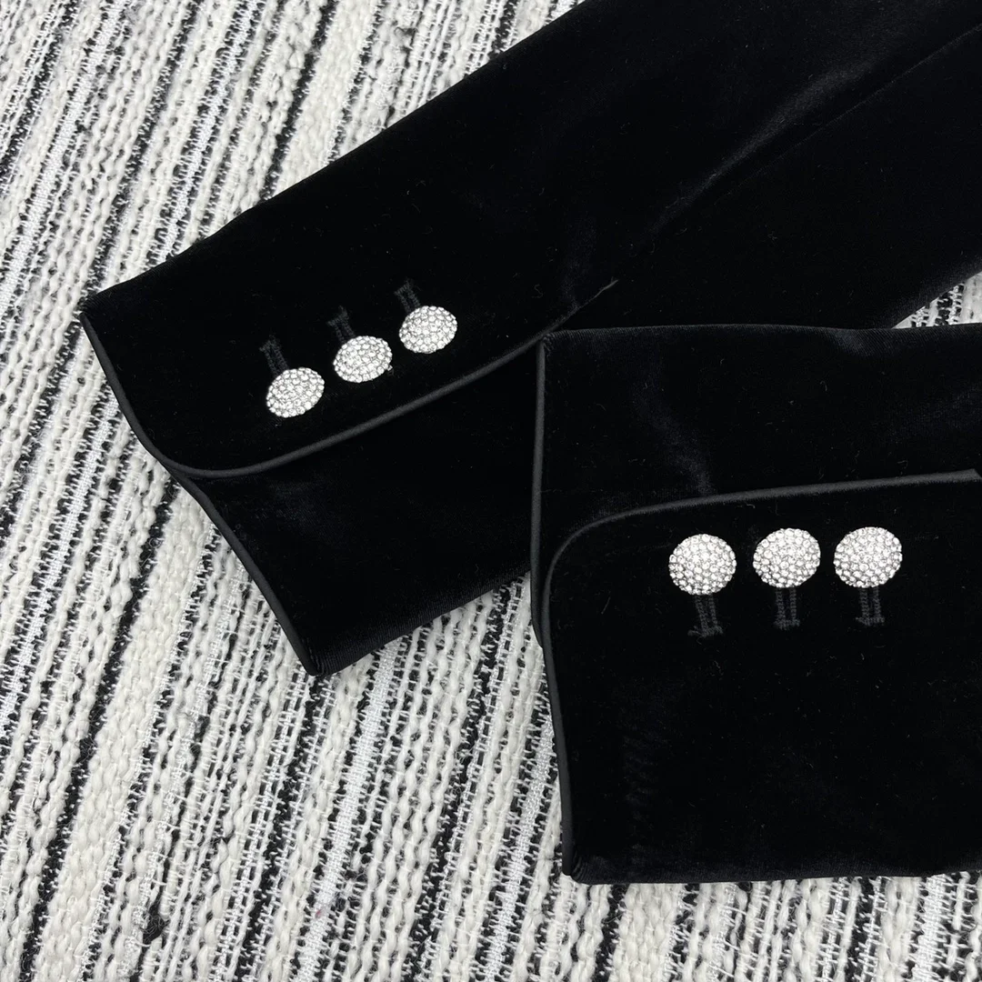 미우미우 싱글브레스트 벨벳 재킷