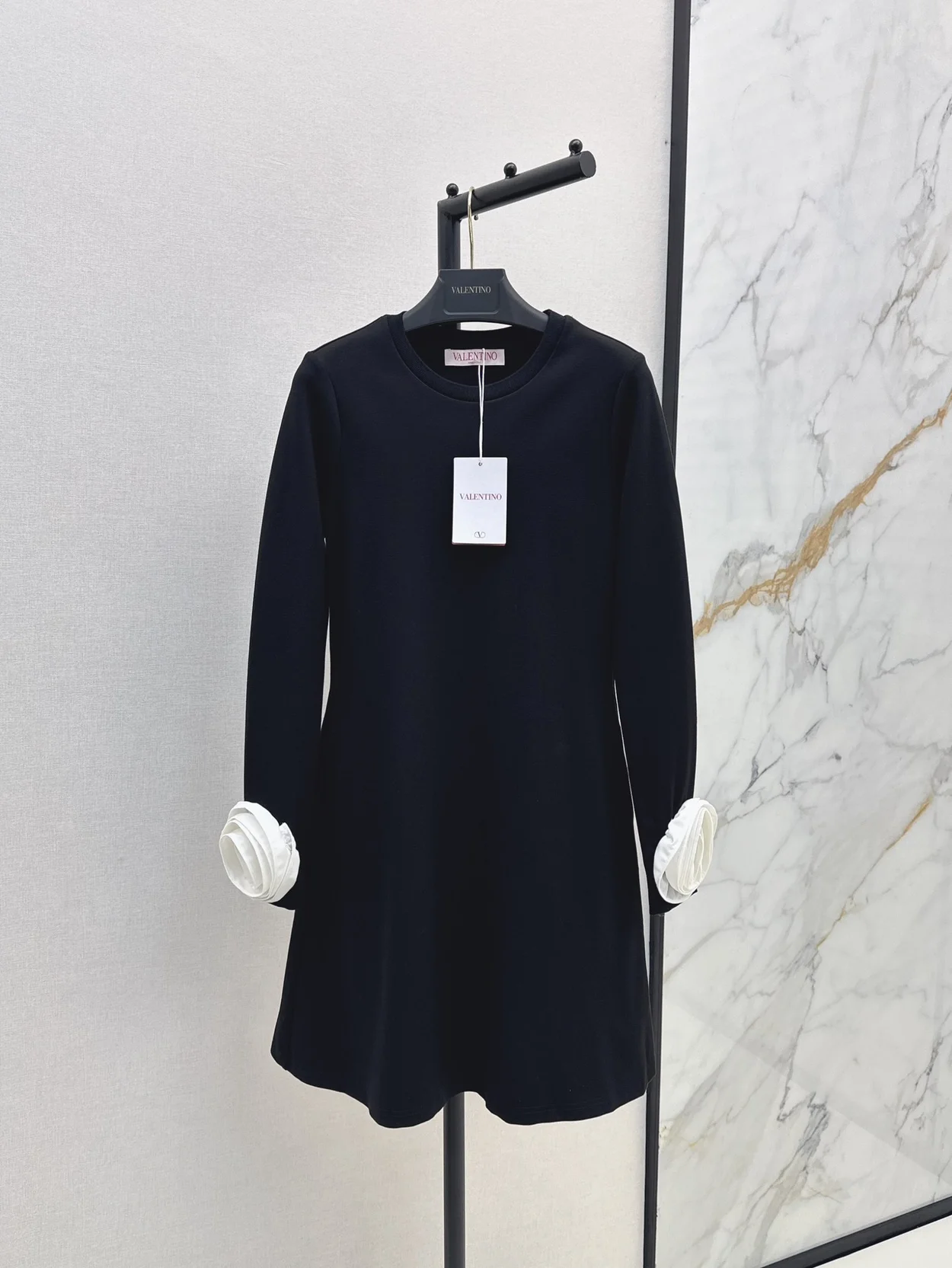 발렌티노 플로럴 아플리케 미니드레스