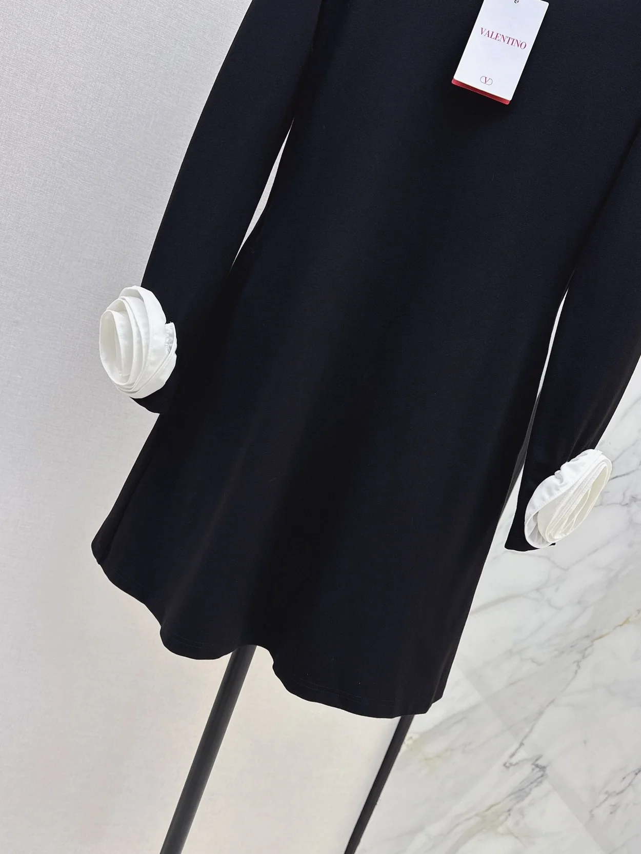 발렌티노 플로럴 아플리케 미니드레스