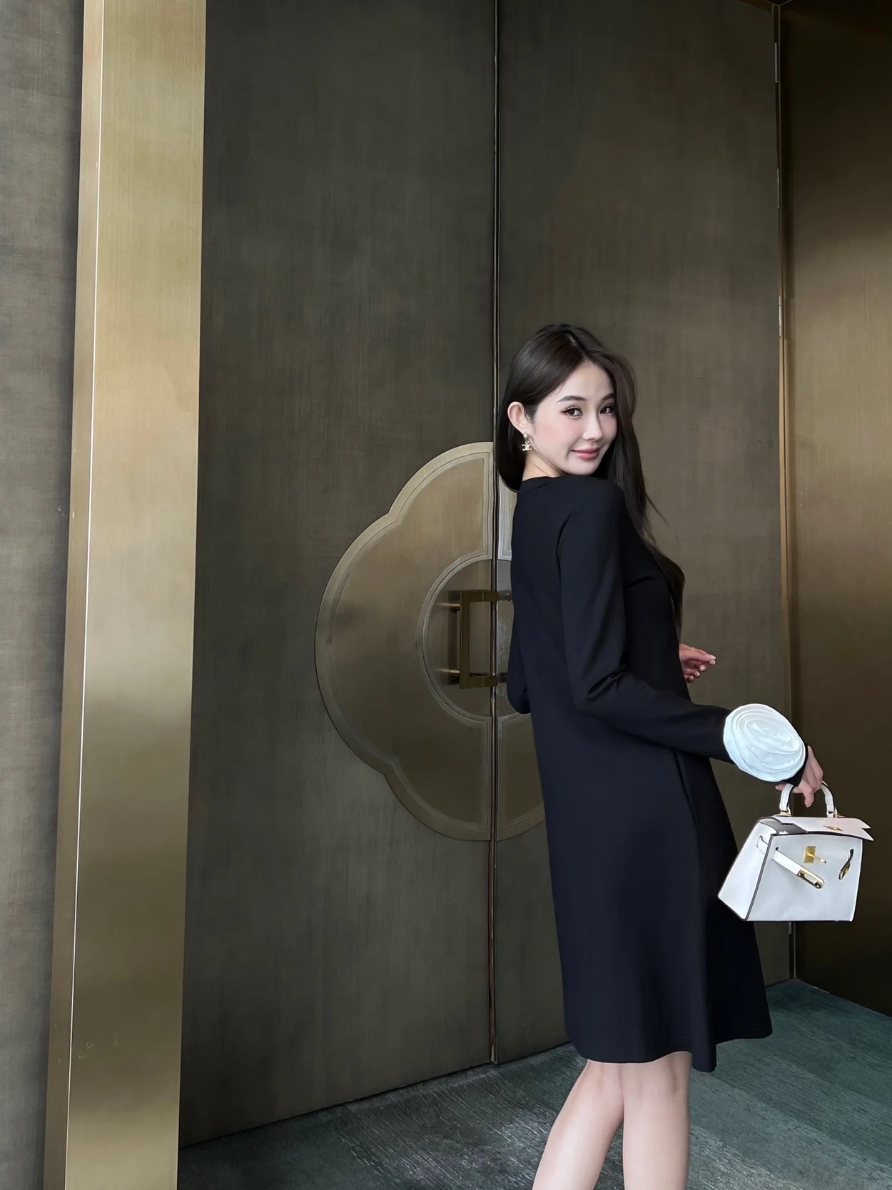 발렌티노 플로럴 아플리케 미니드레스