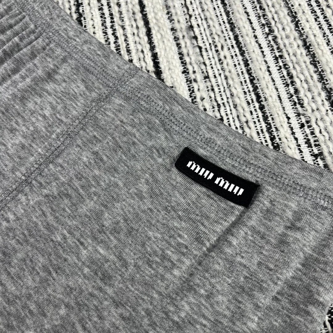 미우미우 저지 실크 스커트