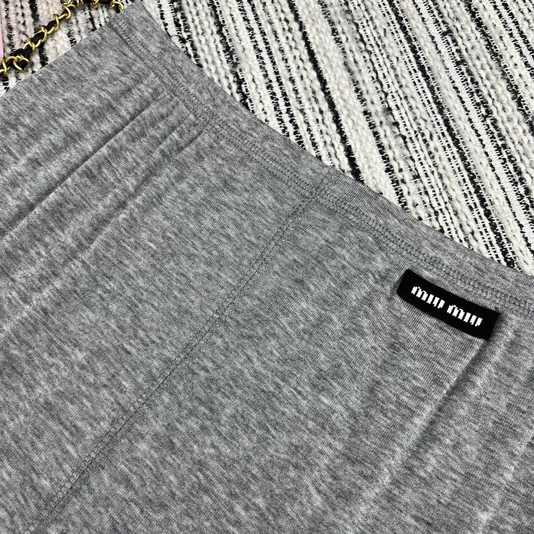 미우미우 저지 실크 스커트