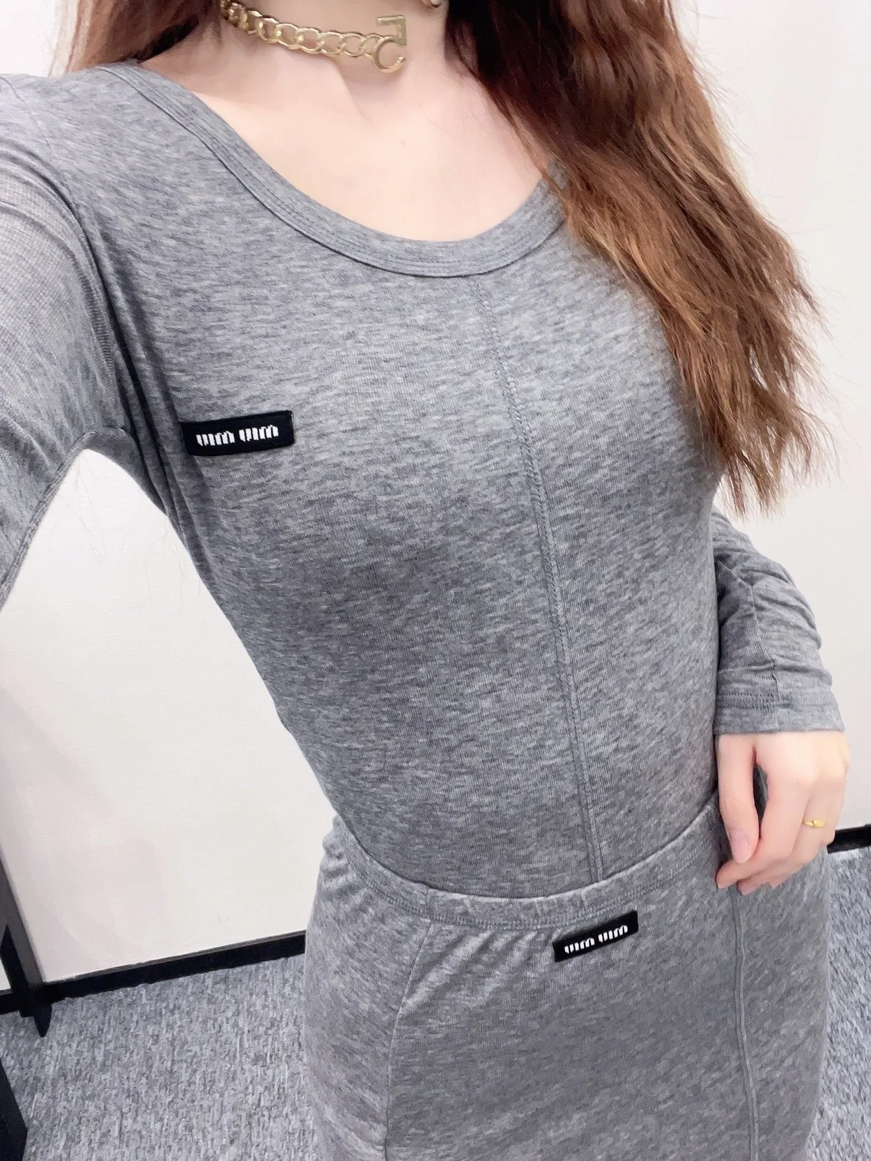 미우미우 저지 실크 스커트