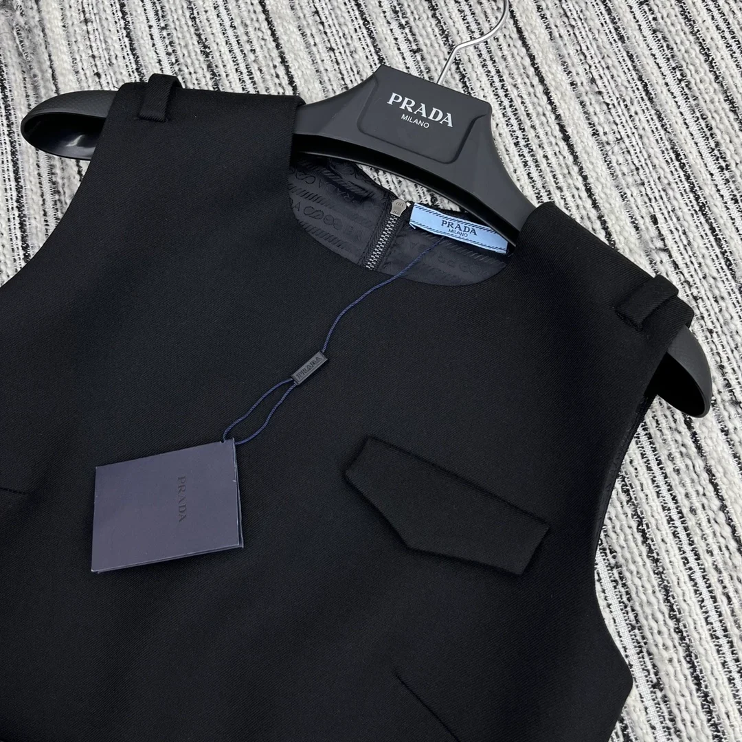 프라다 벨트 울 미니 드레스