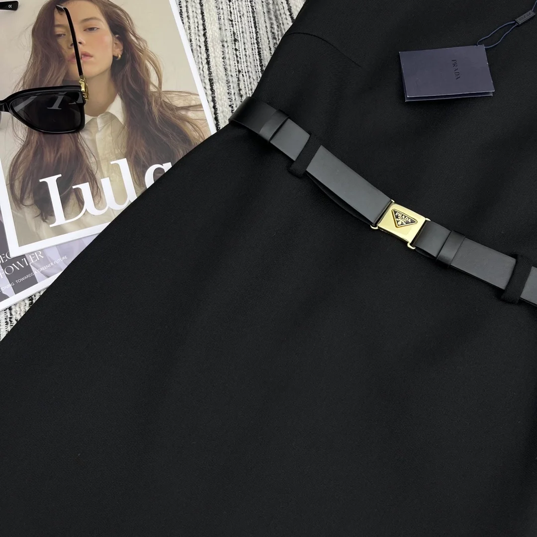 프라다 벨트 울 미니 드레스