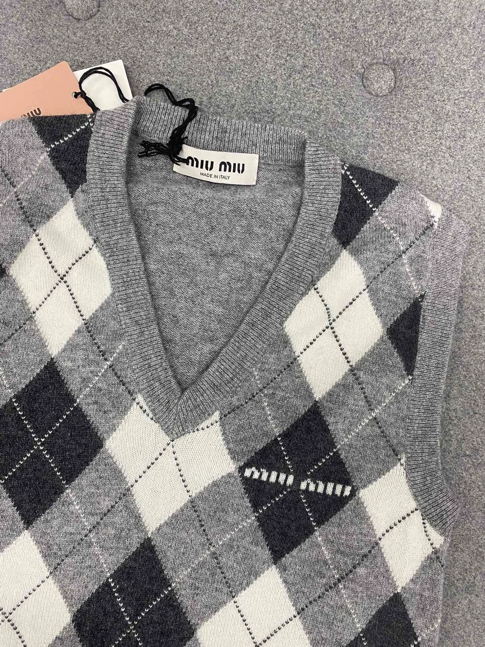 미우미우 캐시미어 니트 베스트