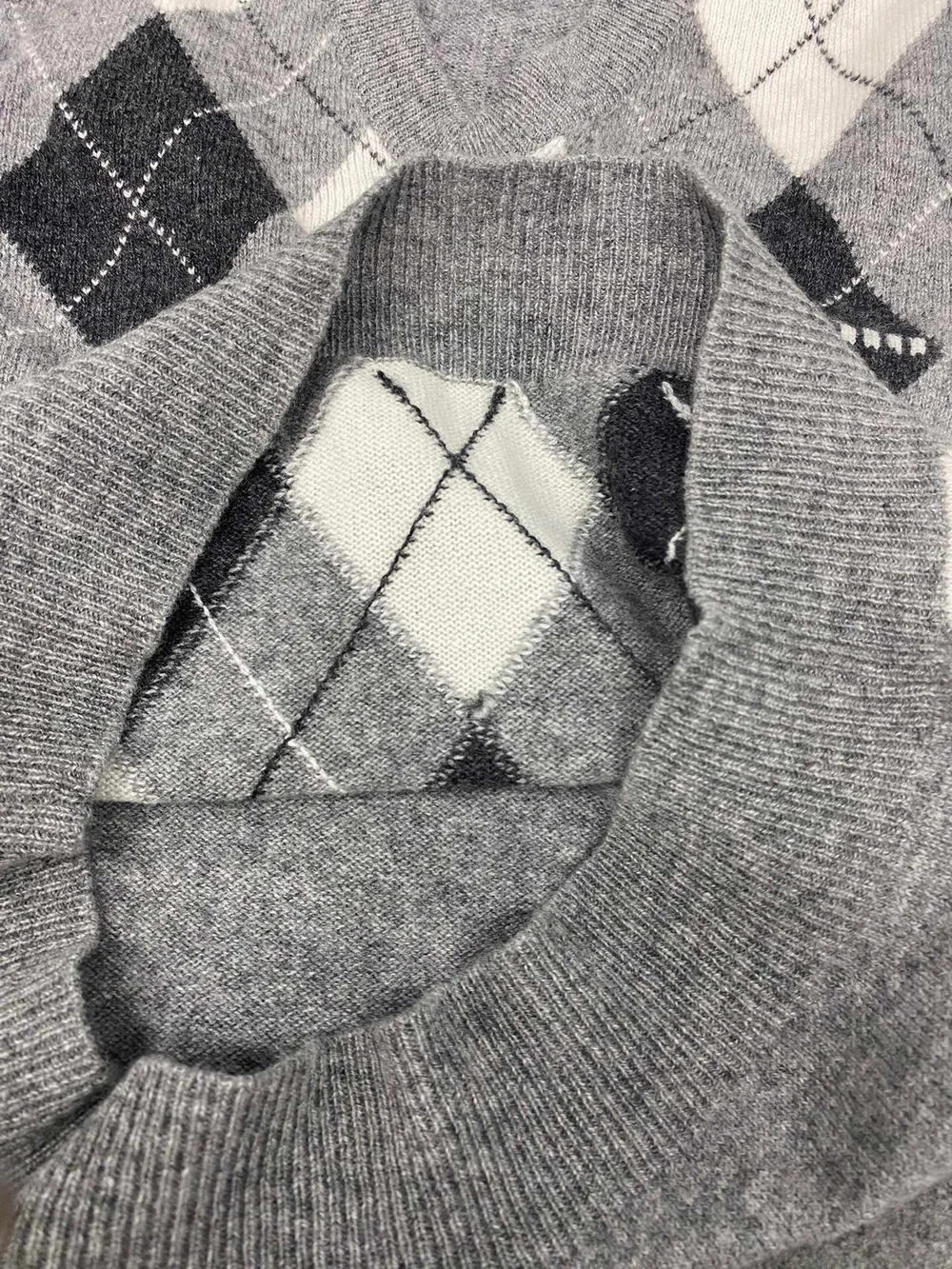 미우미우 캐시미어 니트 베스트