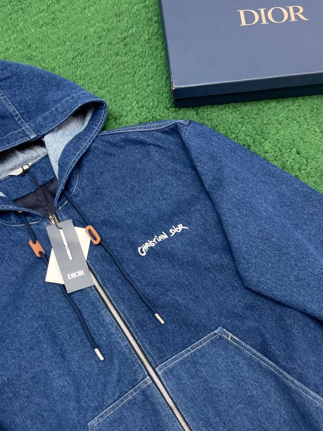 디올 크리스찬 디올 태그 후드 재킷