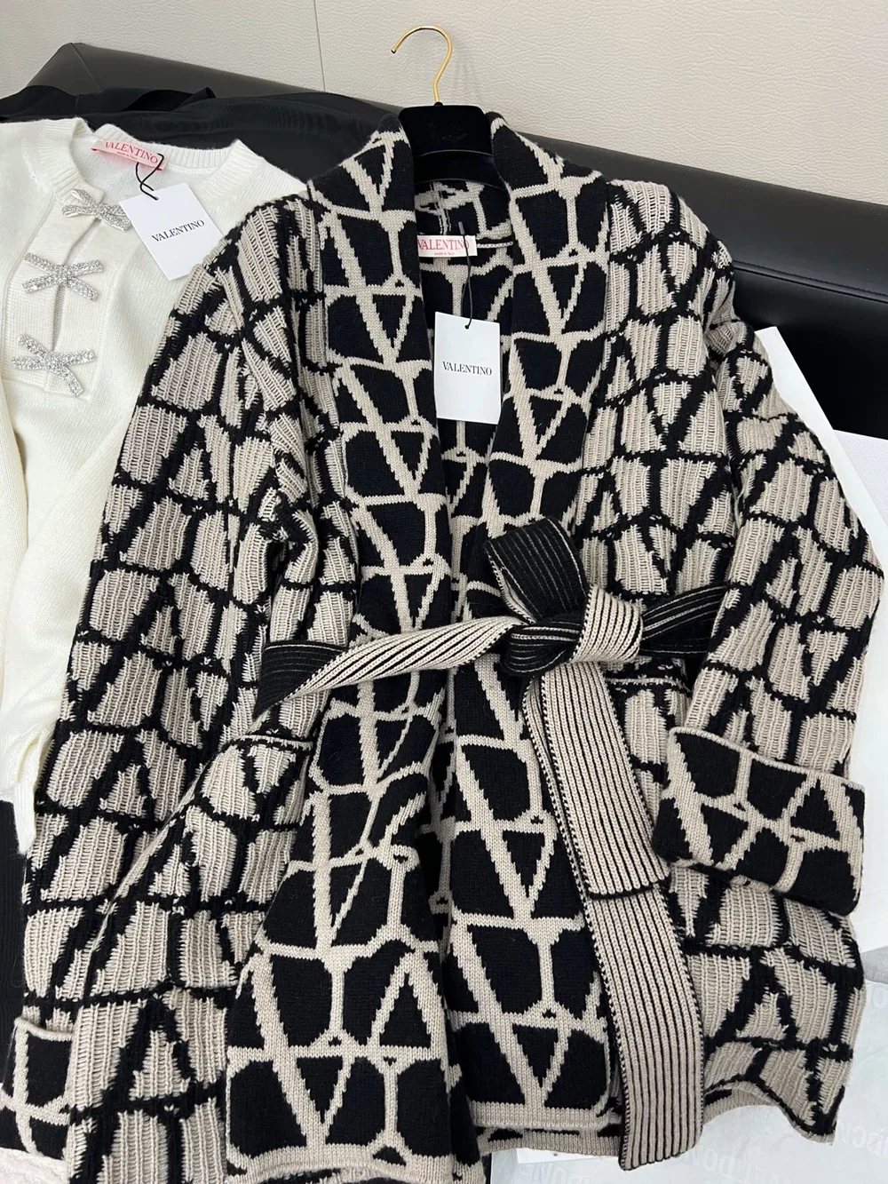 발렌티노 가라바니 캐시미어 가디건 코트