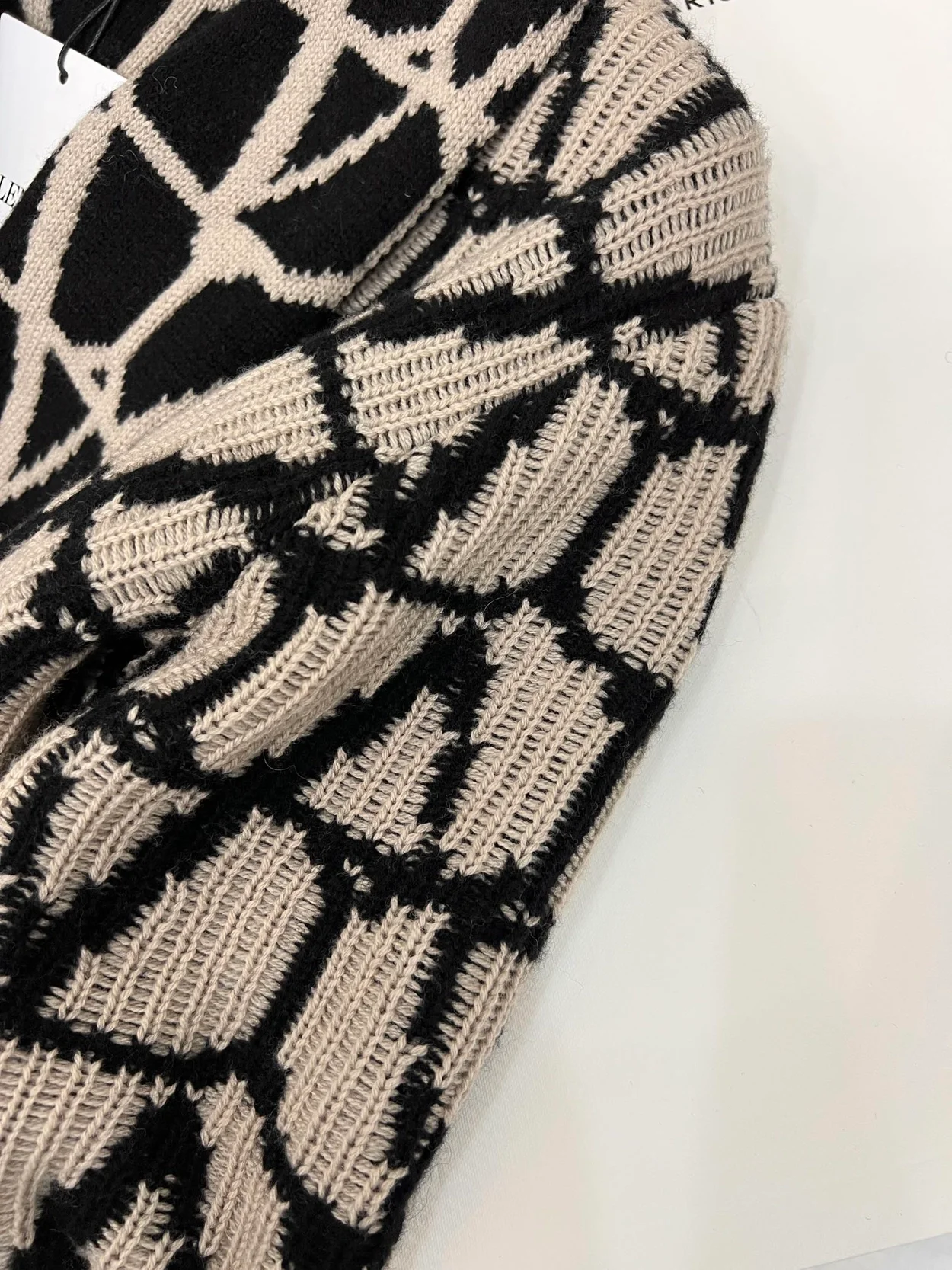 발렌티노 가라바니 캐시미어 가디건 코트