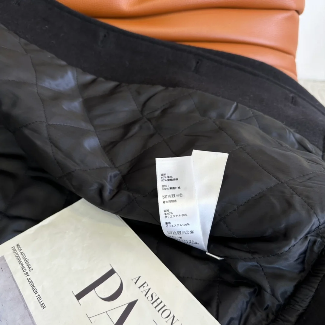 셀린느 첼시아 더블 페이스 코트