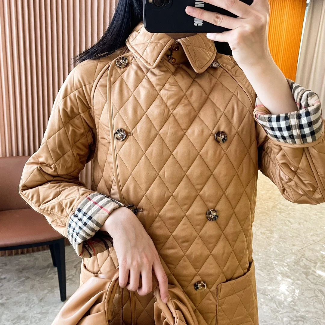 버버리 다이아몬드 퀄팅 코트