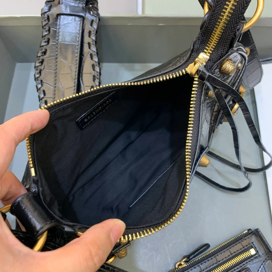 발렌시아가 르 카골 XS 레더 숄더백