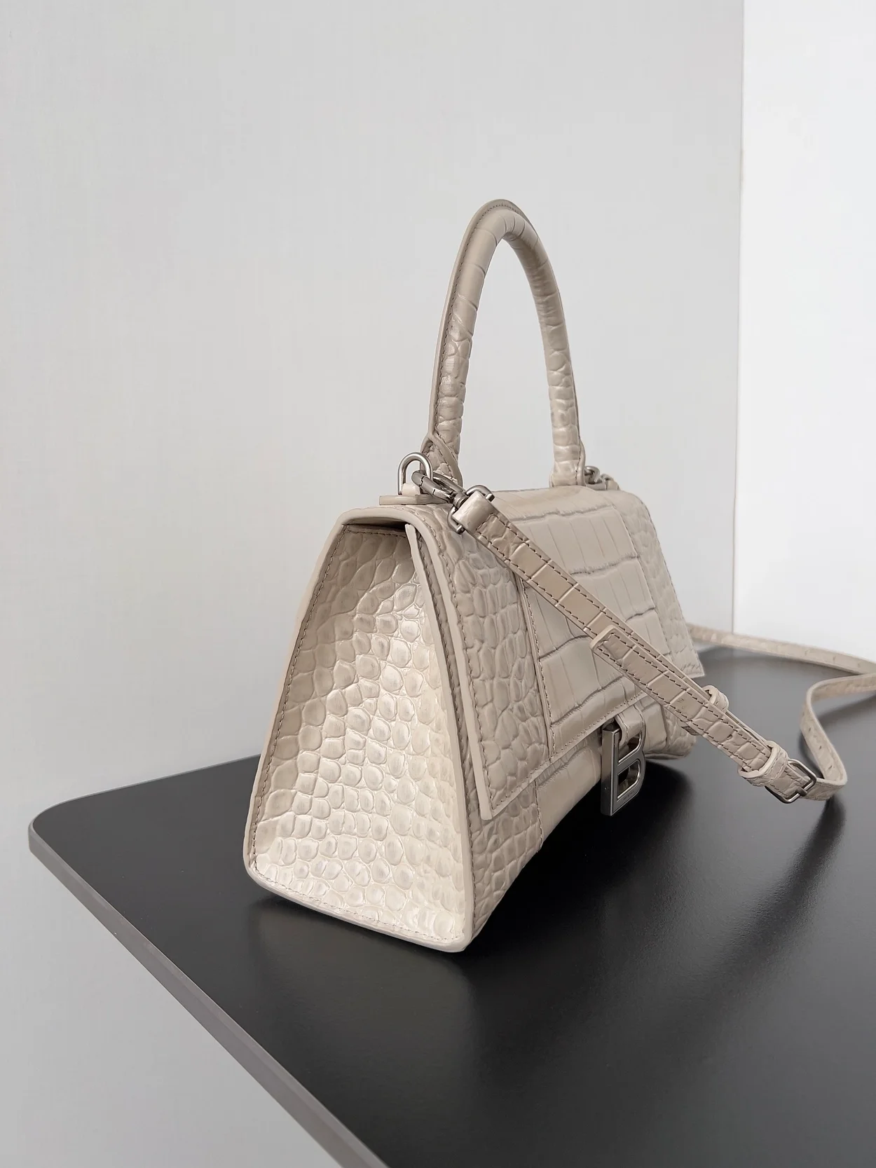 발렌시아가 아워글래스 크로커다일 스몰