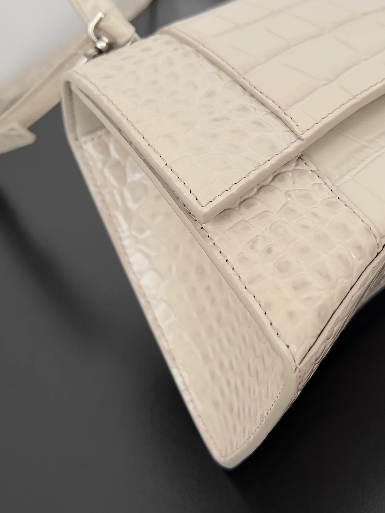 발렌시아가 아워글래스 크로커다일 스몰